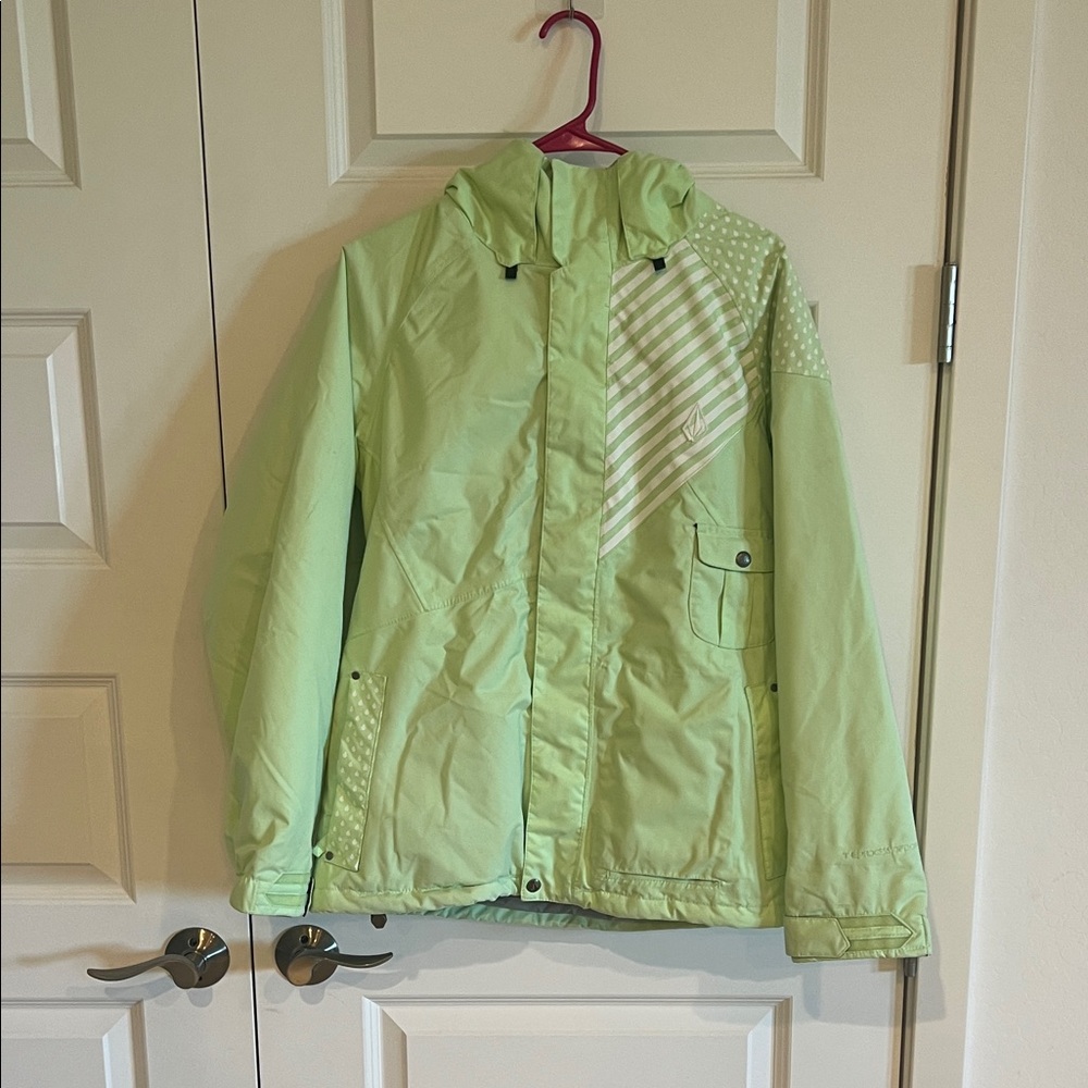 Women’s Volcom Light Green Hooded Snowboarding Jacket